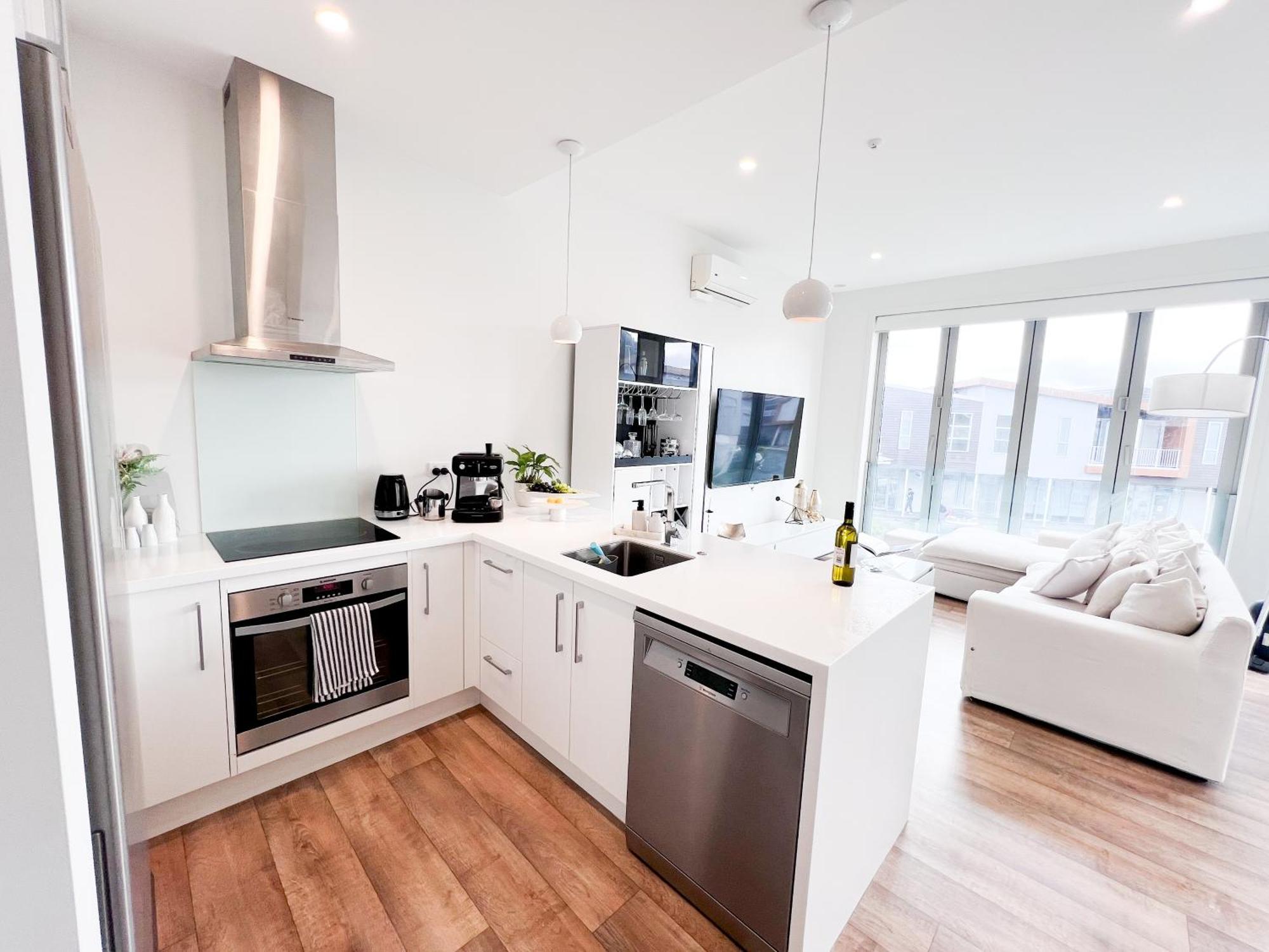 Luxury 2 Bedroom Apartment With Cocktail Bar And Espresso Machine 오클랜드 외부 사진